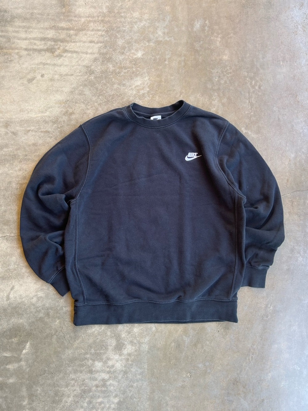 Nike Men's Black Crewneck Sweatshirt